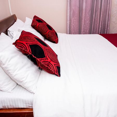 Super Break Hotel Kitale Exterior foto